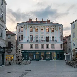 Hotell Central Square Heritage, Split