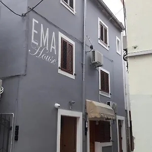 Apartamento Ema 