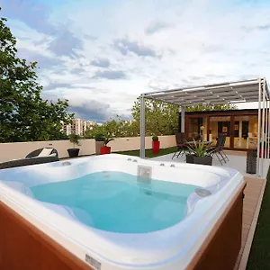 feel-good-penthouse.hotelinzadar.com/